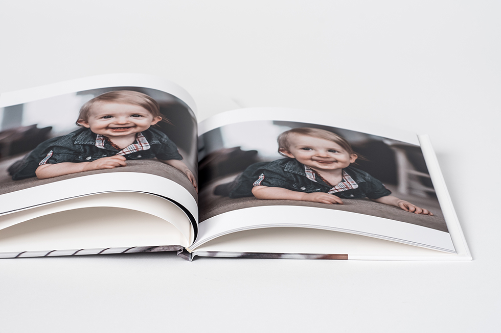 AsukaBook Book Bound Hard Cover Photo Book Binding detail