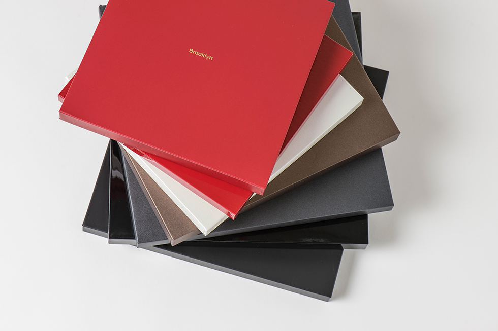 AsukaBook Zen Layflat EX Photo Book Case color options for the Zen EX - black or red in glossy or matte, ivory pearl, chocolate pearl, black pearl