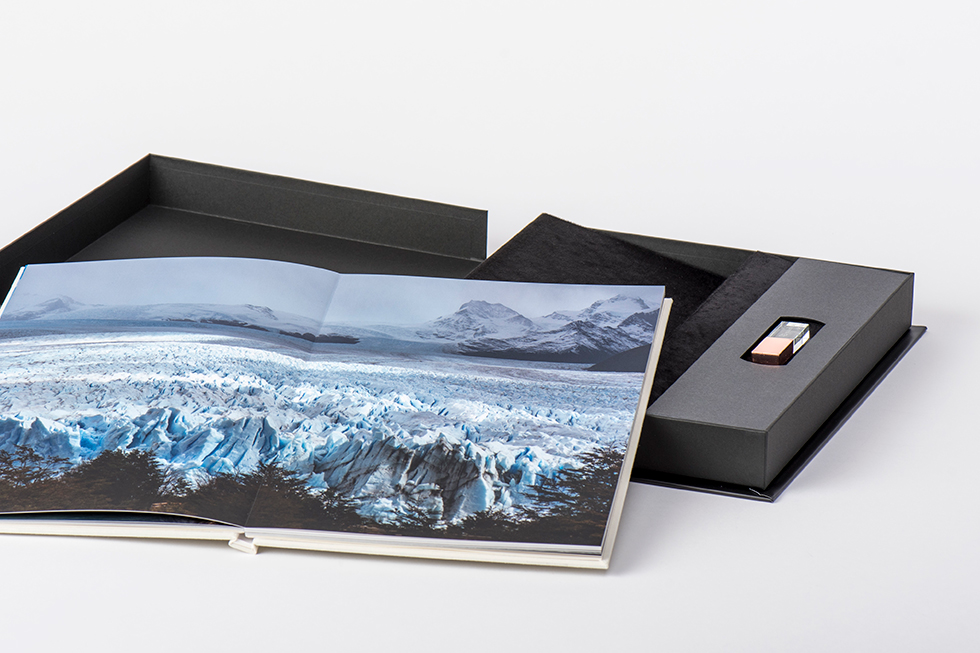 AsukaBook Zen Layflat Impact X Photo Book has a layflat binding for seamless panoramas